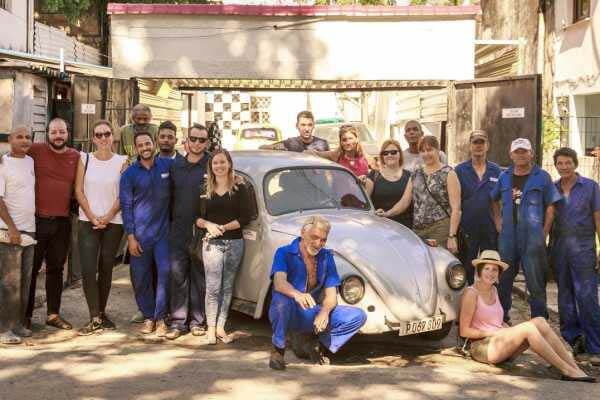 Nostalgic Wheels – Havana on the Road